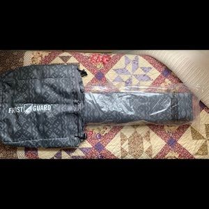 FrostGuard Windshield Cover with 2 Security Panels